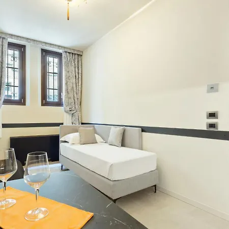 Brand New Boutique In The Heart Of Apartment