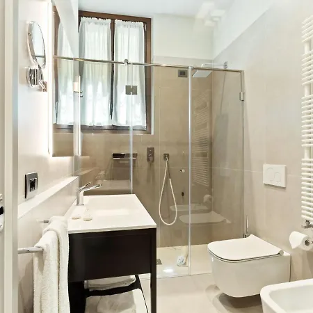 Brand New Boutique In The Heart Of Apartment Venice