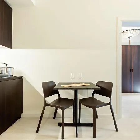 Brand New Boutique In The Heart Of Venice