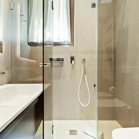 Apartment Brand New Boutique In The Heart Of